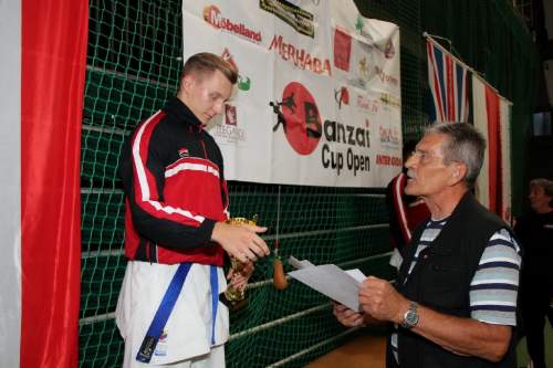 banzai 2013-0081.JPG --- erstellt mit toms-galerie V1.3 - www.tomshaus.de